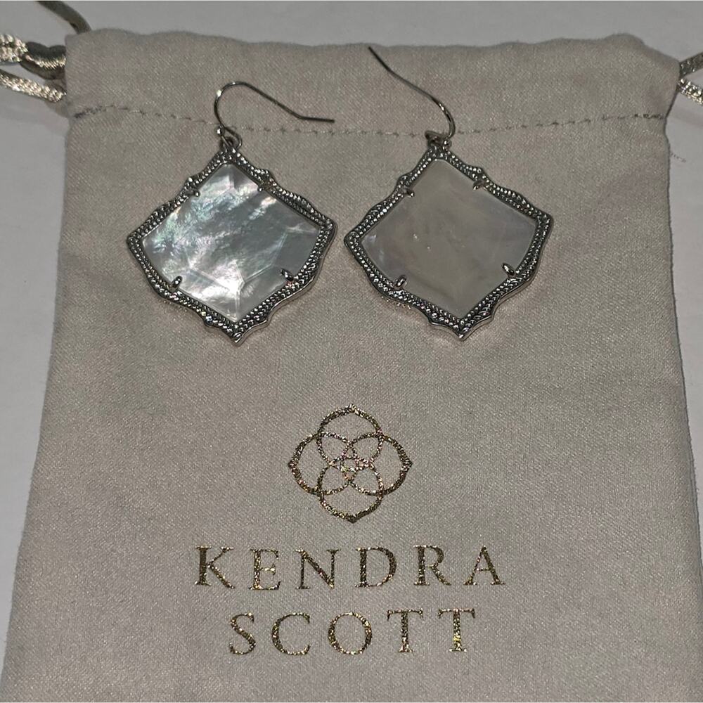 Kendra Scott Kirsten MOP AND Rhodium Silver Earrings New